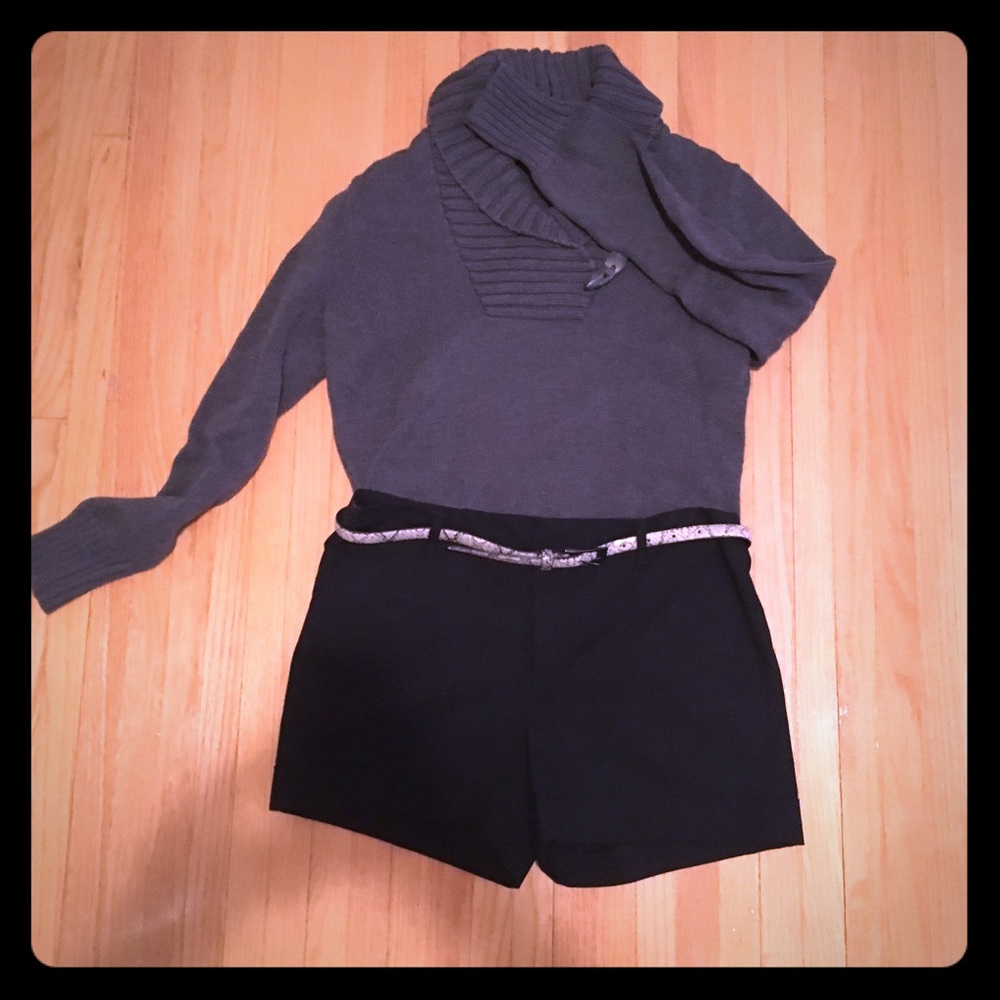 ZARA BLACK DRESS SHORTS WITH (FAUX) SNAKESKIN BELT